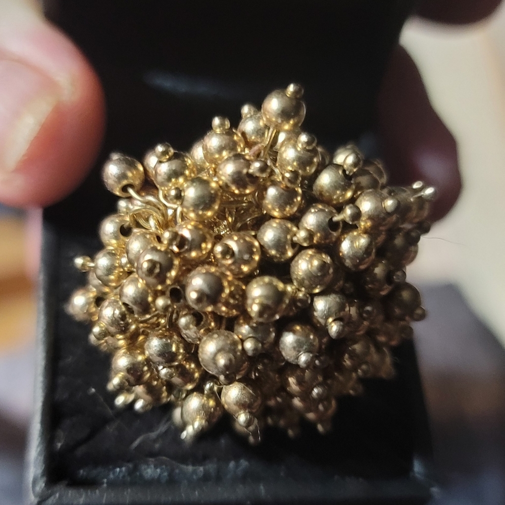 GORGEOUS GOLD BEADED RING- SIZE 5 1/2